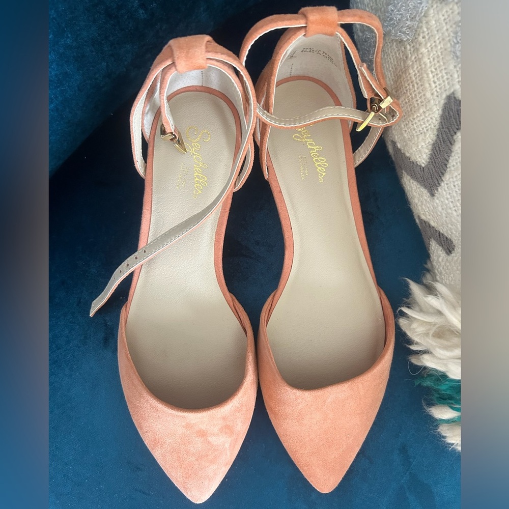 Peach flats